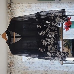 White House Black Market / 8 / Black, Charcoal, Grey